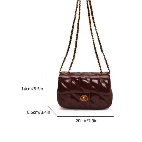 حقيبة كتف صغيرة