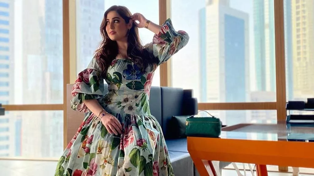 إطلالات فساتين لكل شكل جسم